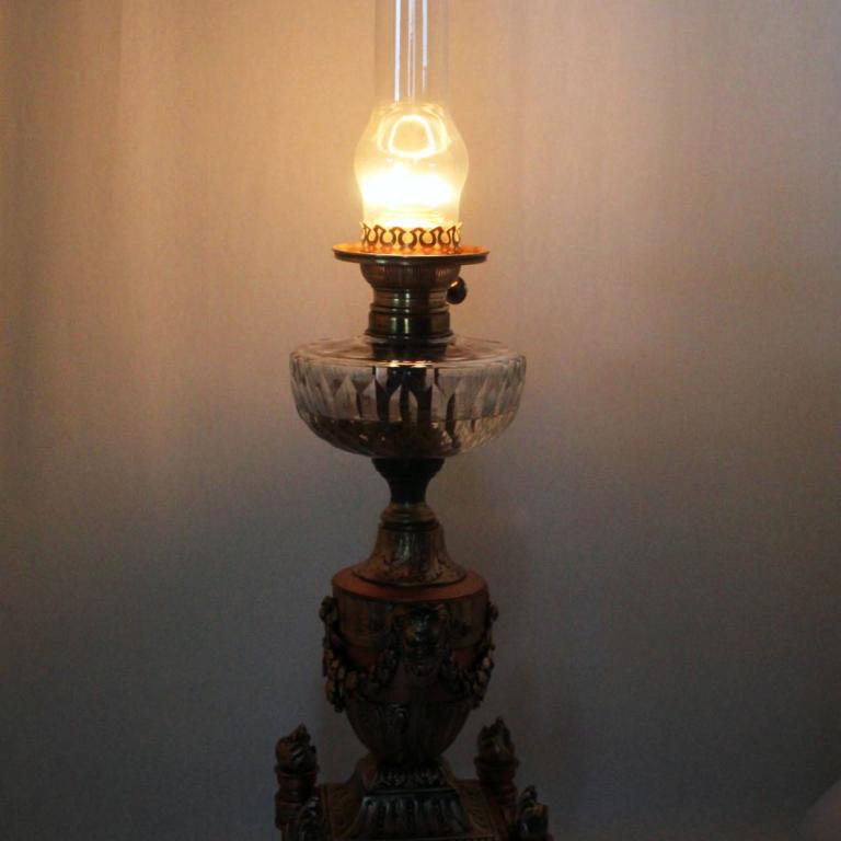Tischlampen antik