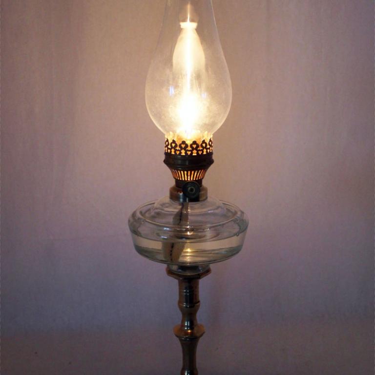 Säulenlampe aus Messing