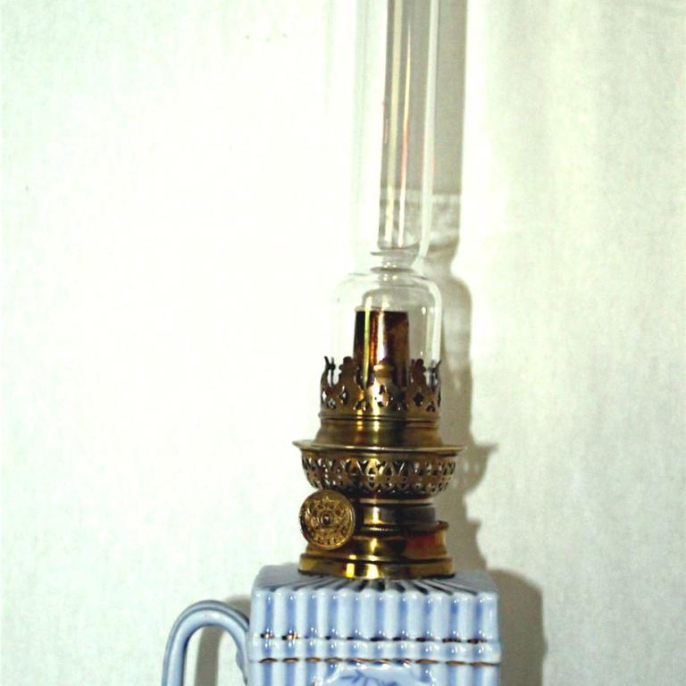 Tischlampen antik