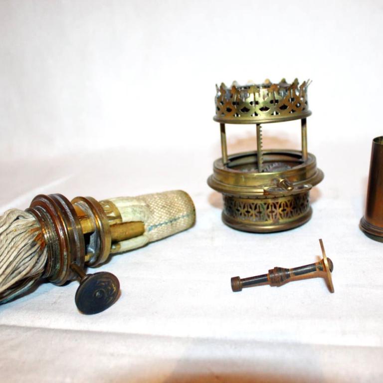 Tischlampen antik